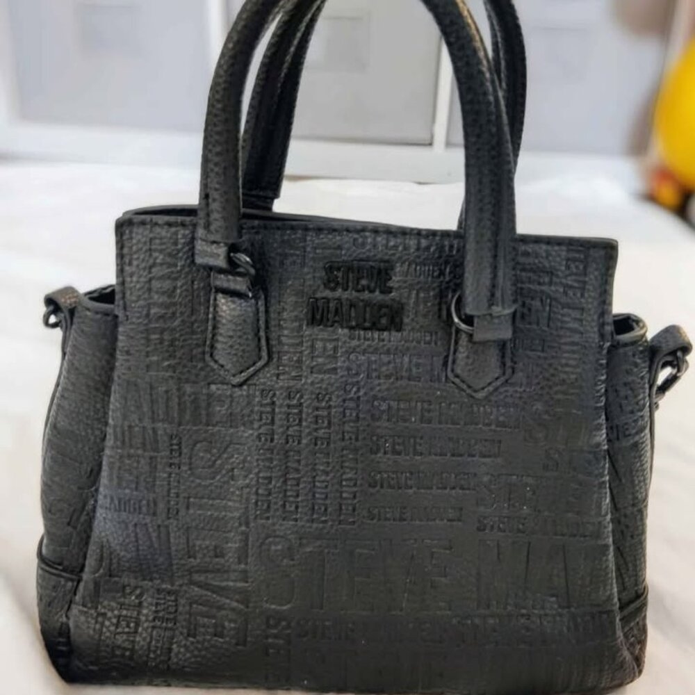 Black Steve Madden handbag